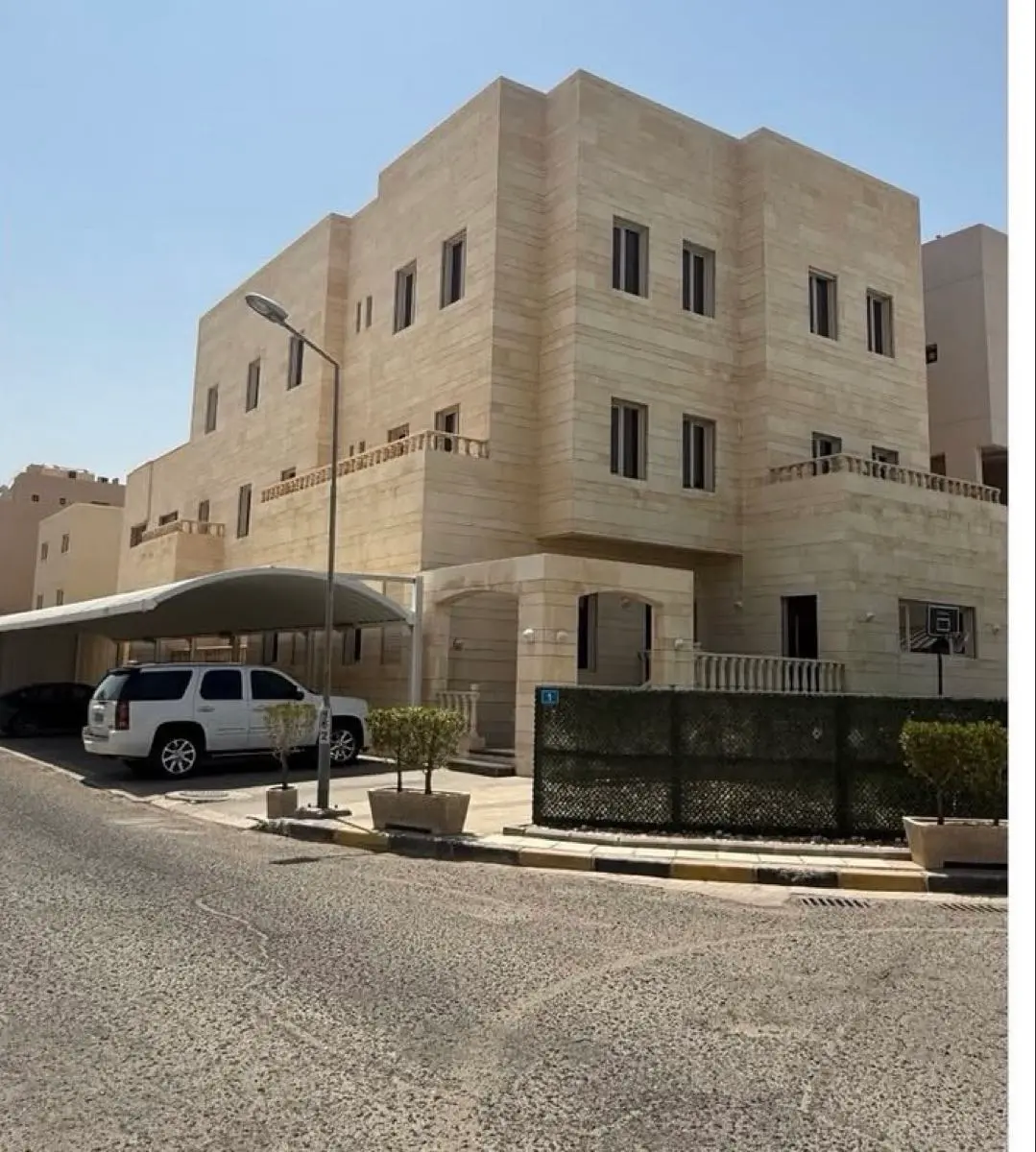 للبيع - المنصورية