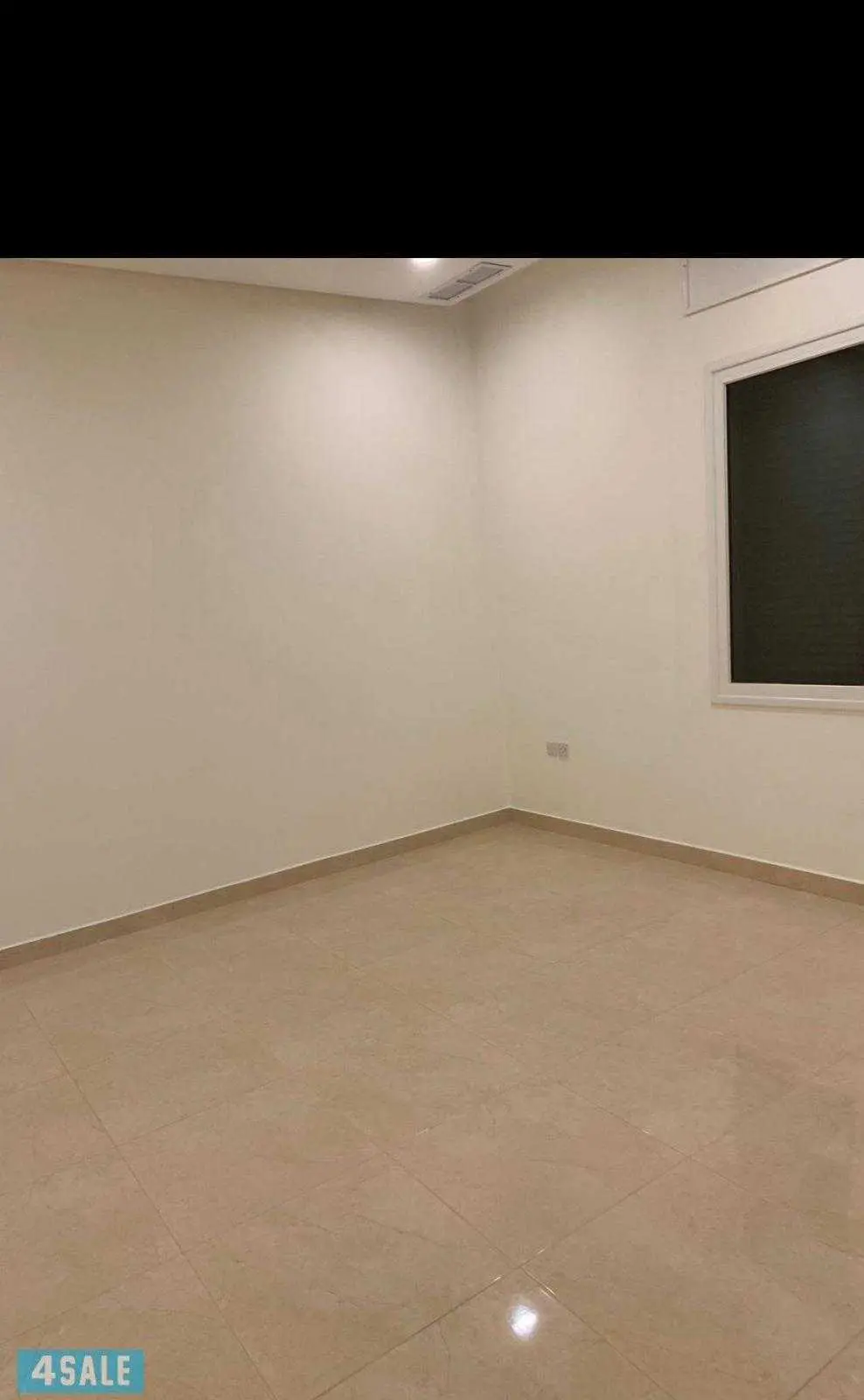 للبيع - القصر