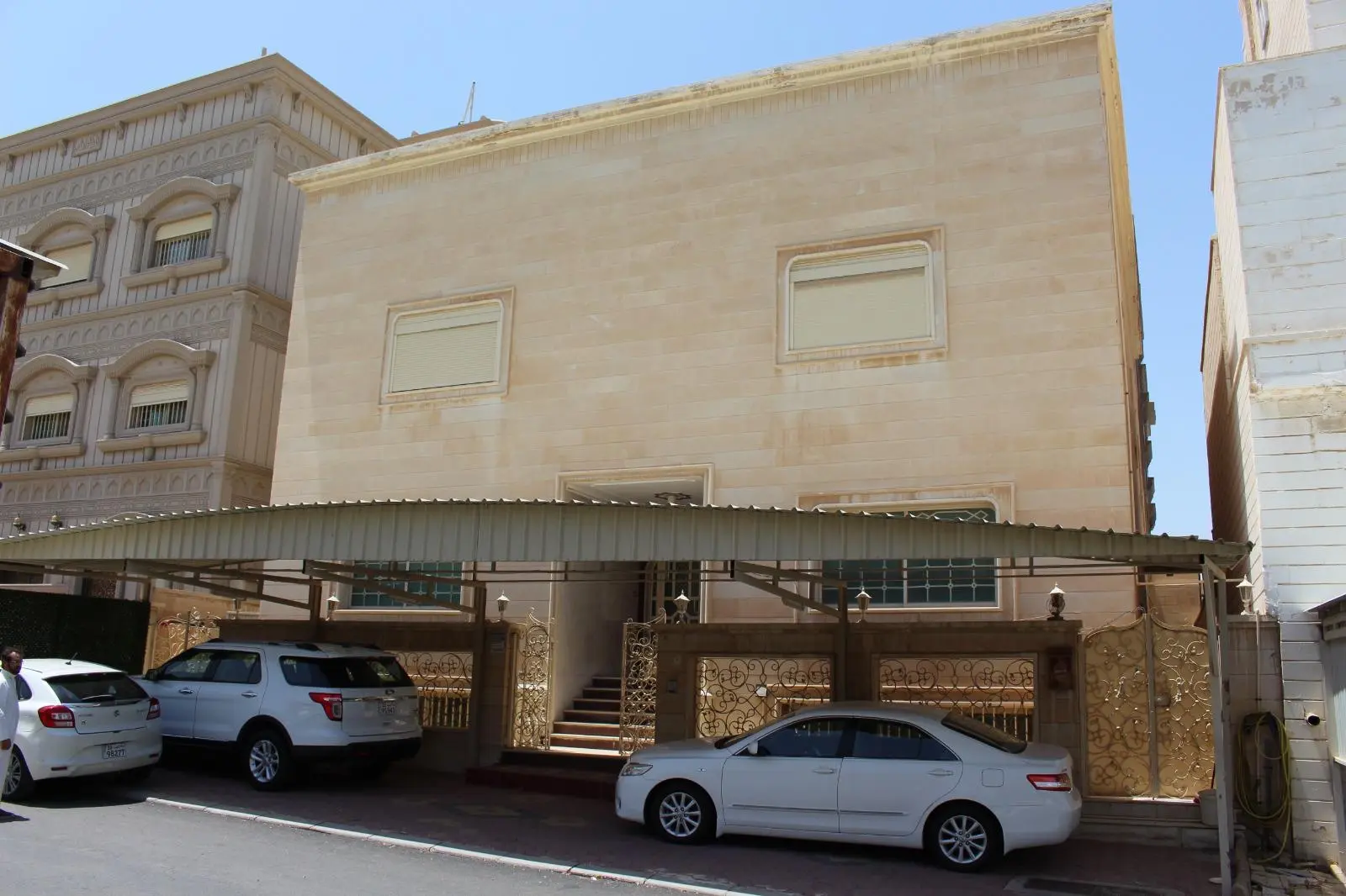 للبيع - مبارك الكبير