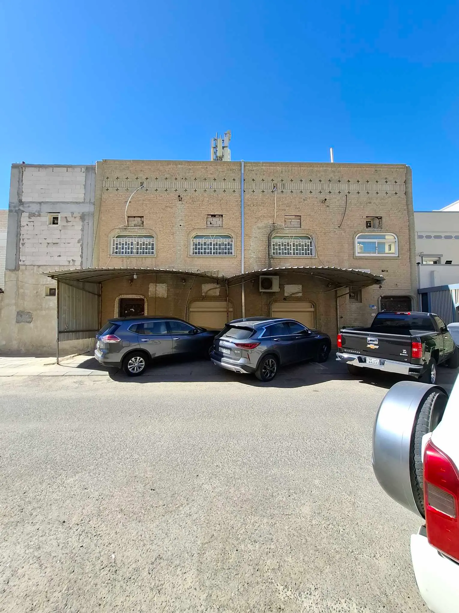 للبيع - الظهر