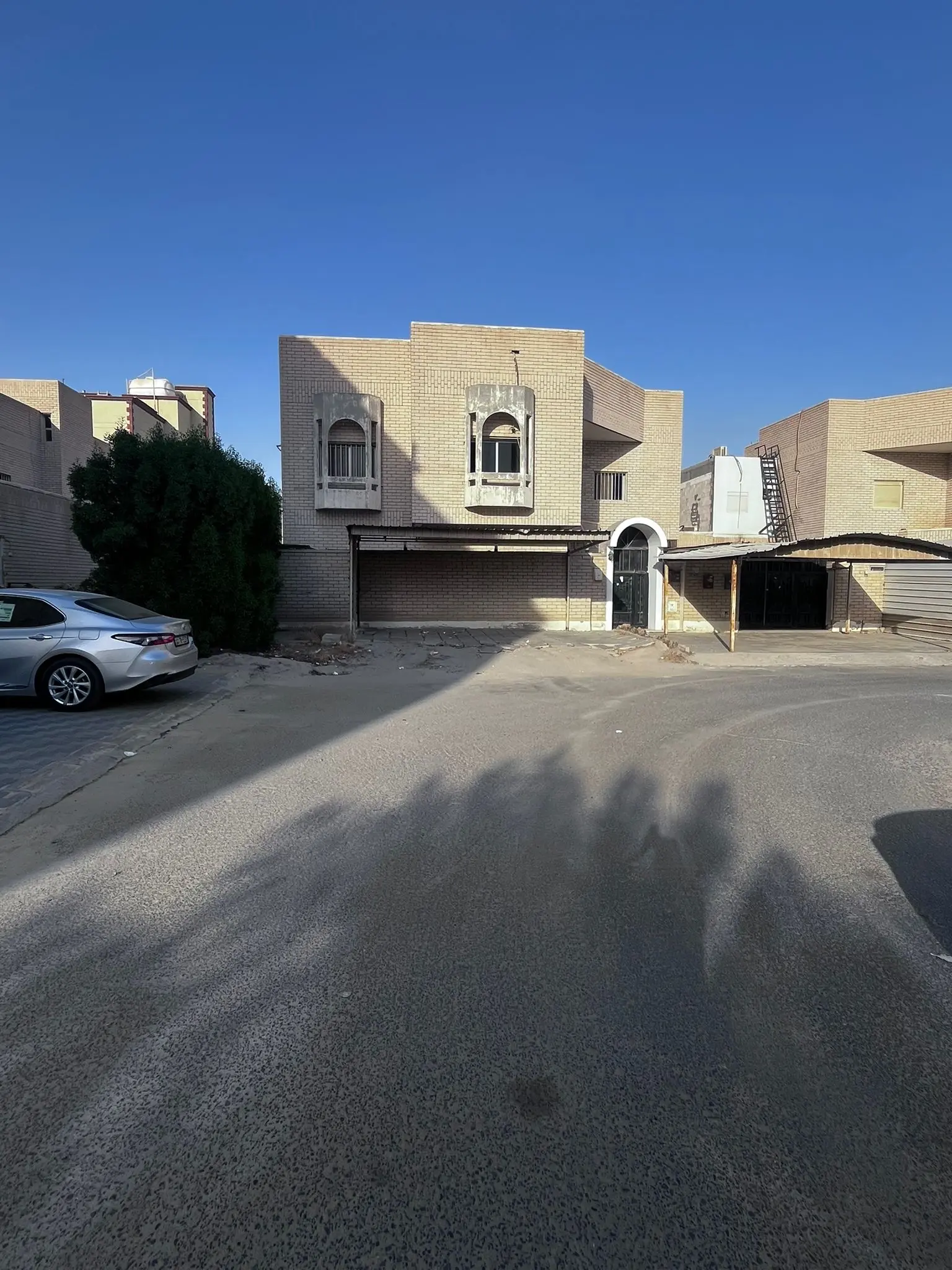 للبيع - علي صباح السالم