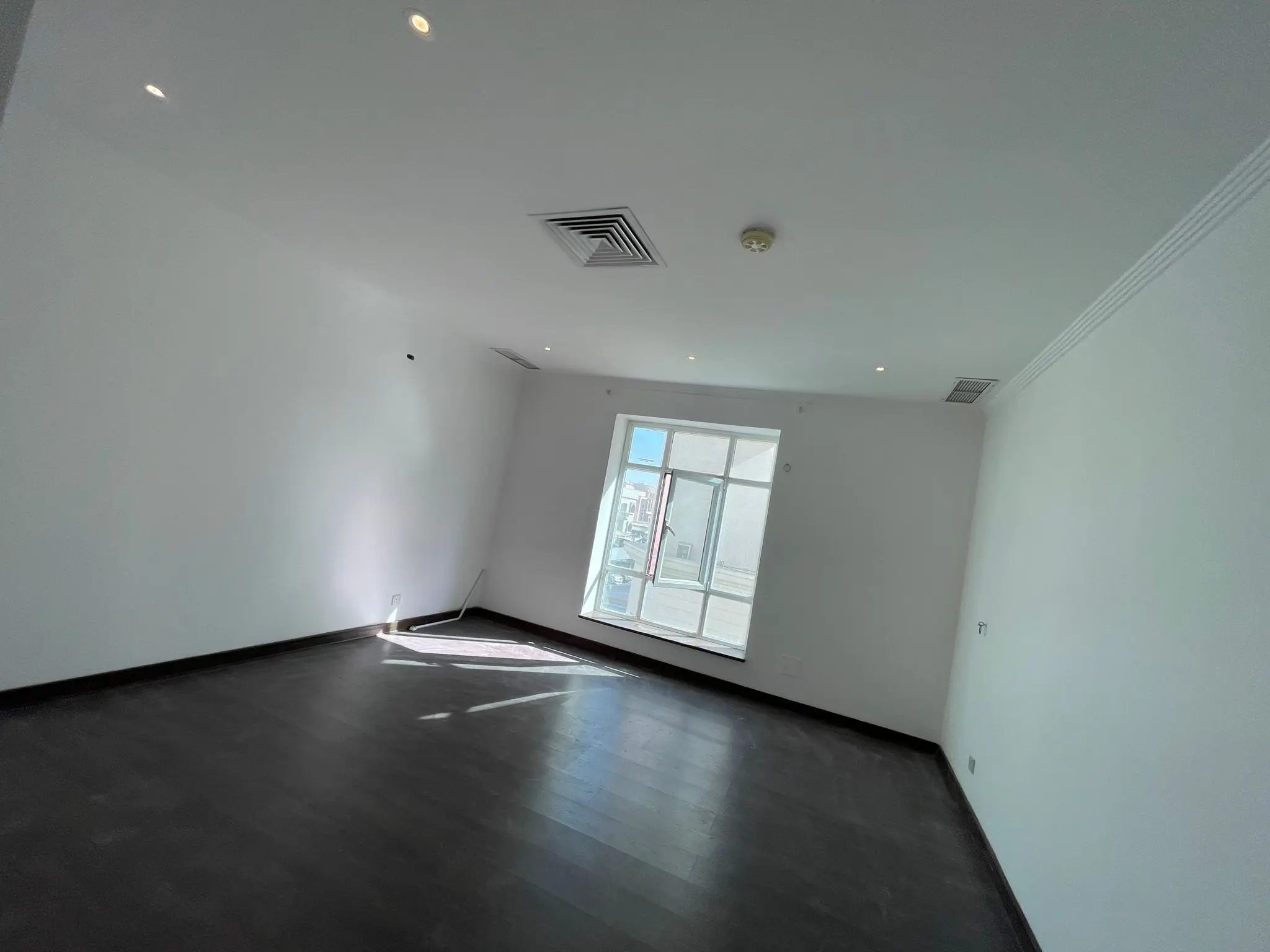 للايجار - مبارك الكبير