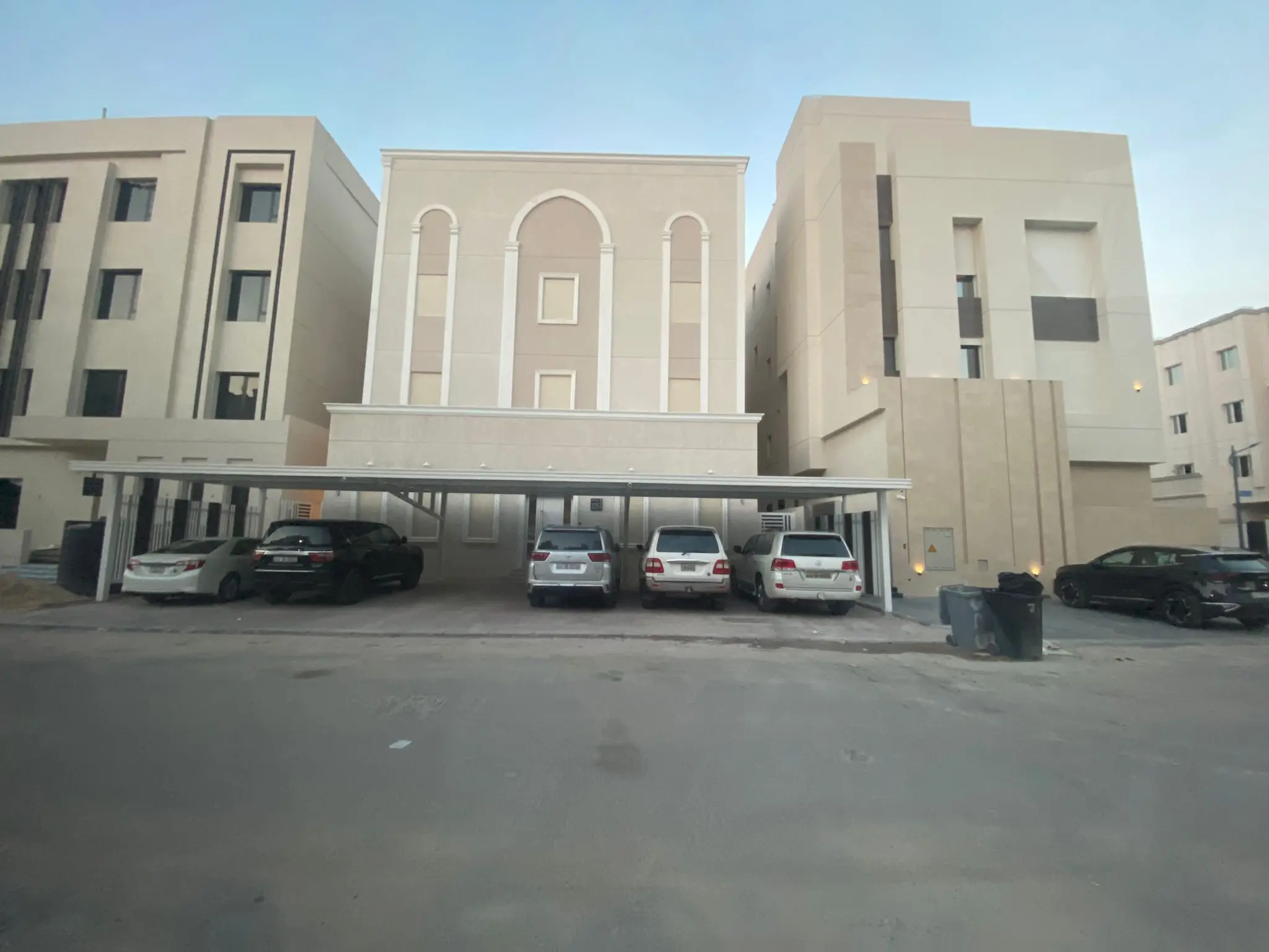 للبيع فيلا في جنوب عبدالله المبارك