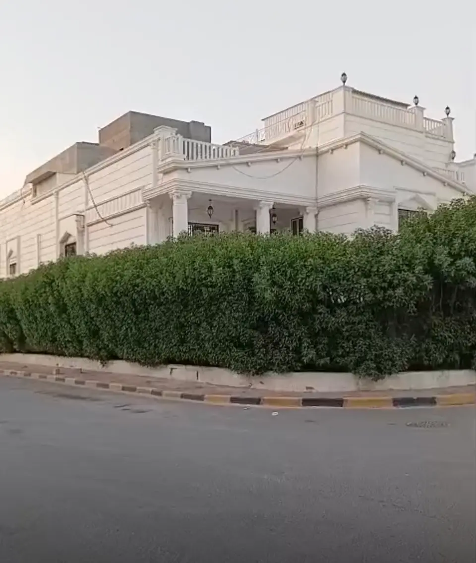 للبيع بيت في خيطان قطعة ١