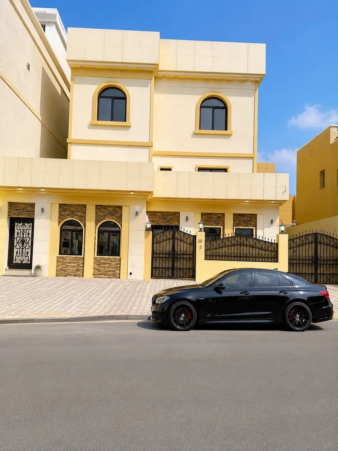 للبيع بيت في القرين