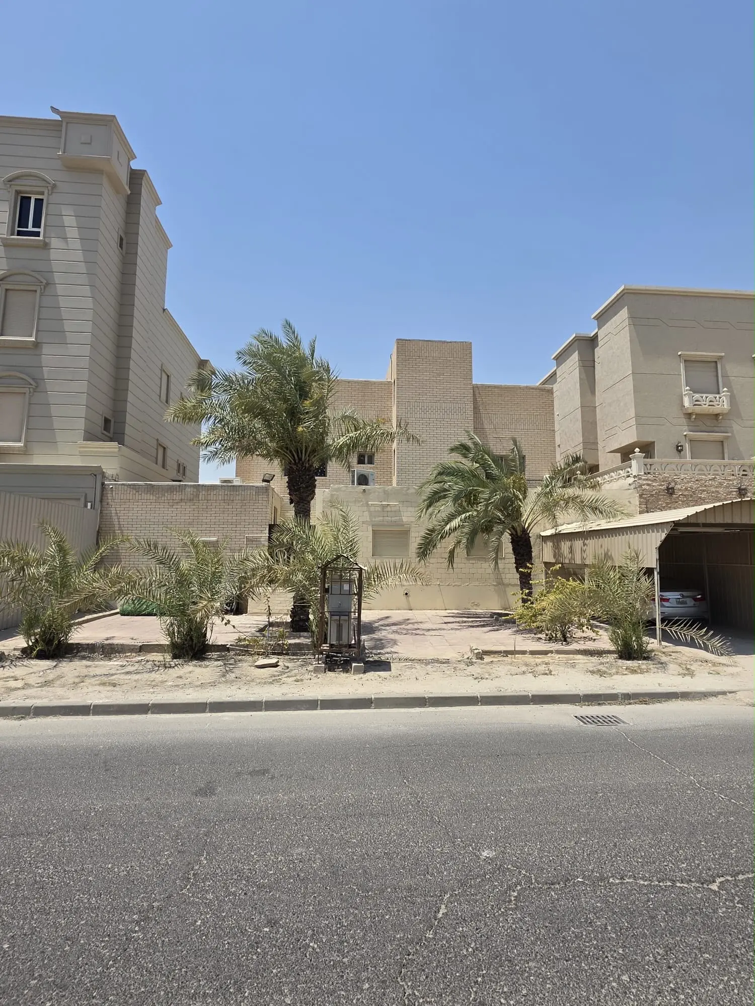 للبيع بيت موقع في ام الهيمان