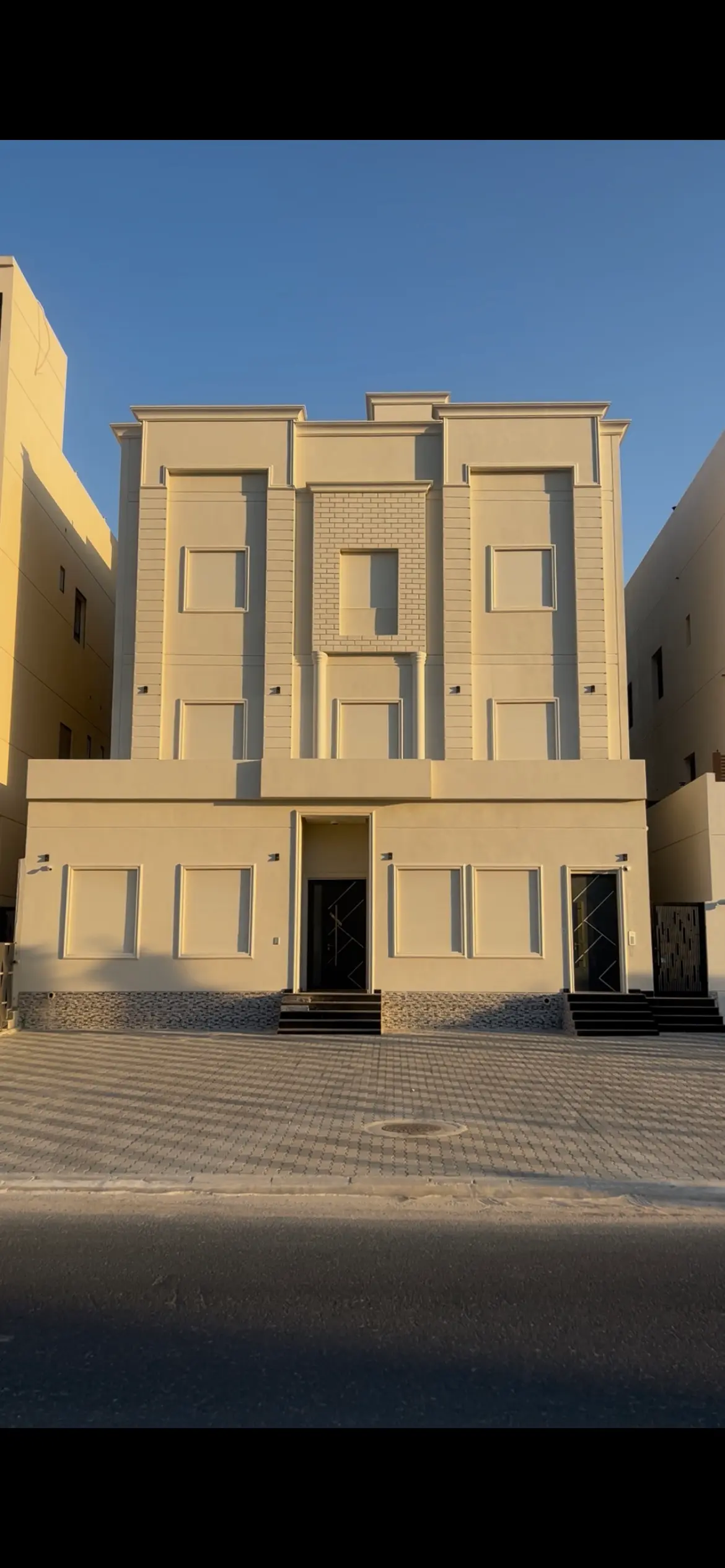 للبيع قسيمة في المطلاع N11