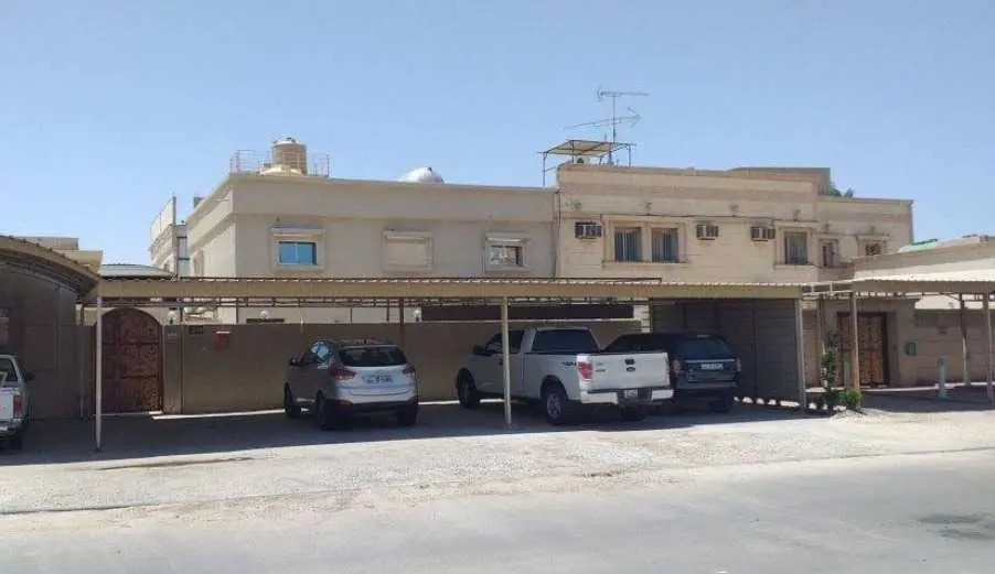 للبيع بيت في الرقه 